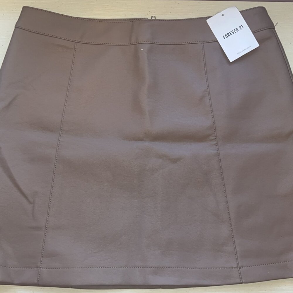 *NEW* Forever 21 Faux leather Skirt